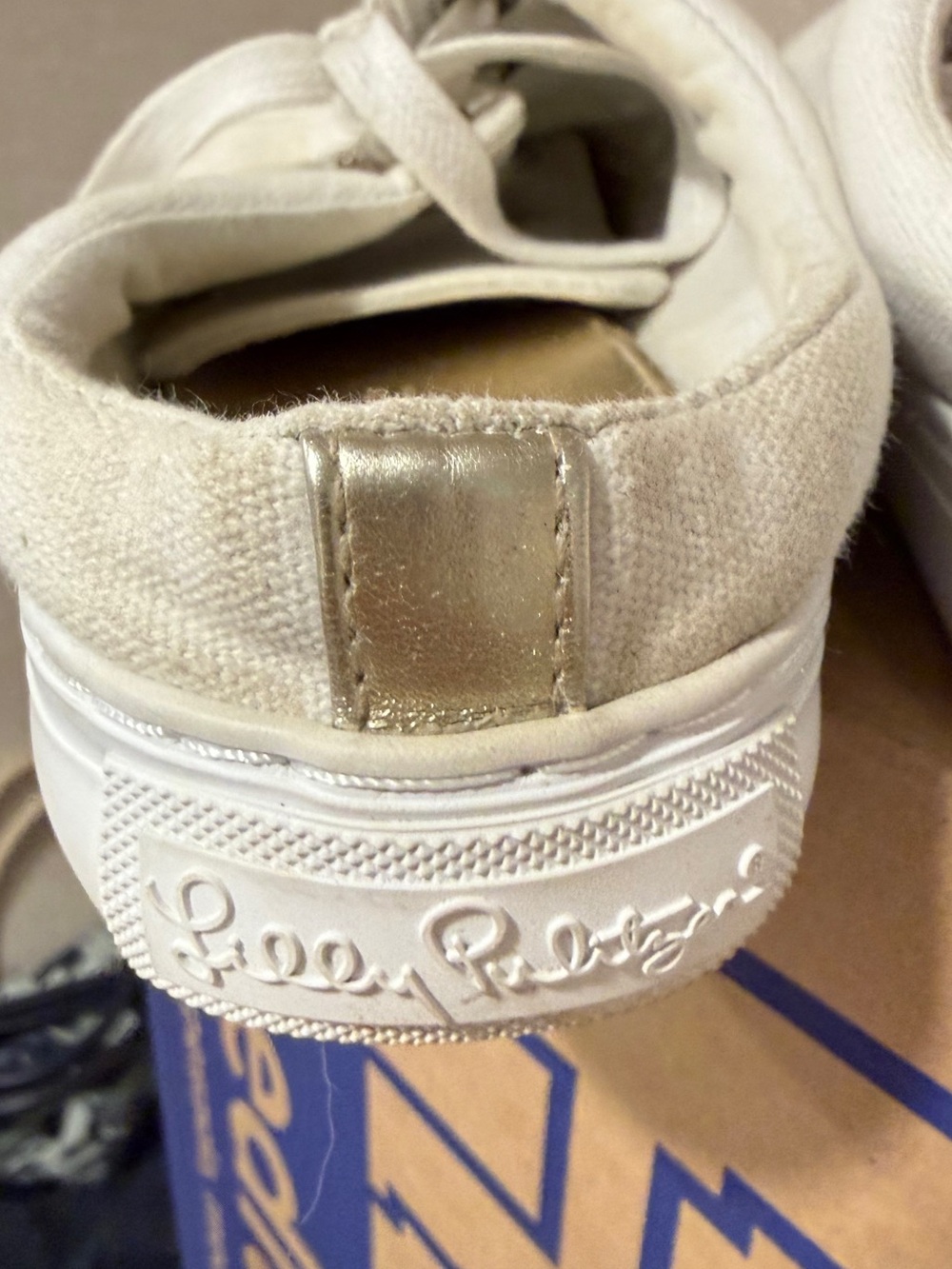 Lilly Pulitzer GUC Abigail White Canvas Mule Sneakers Size 8 Box - Picture 5 of 7